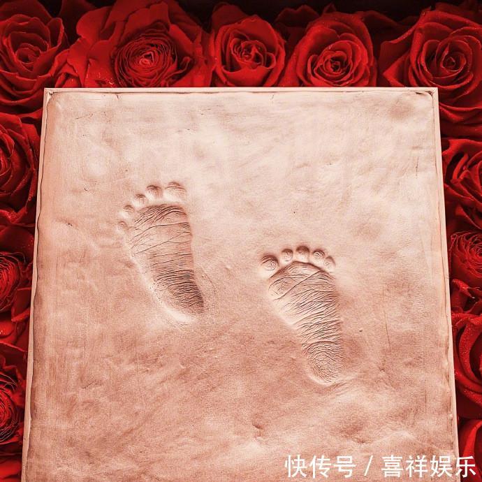 赵丽颖产后首现身,冯绍峰亲自开路回家休养,最