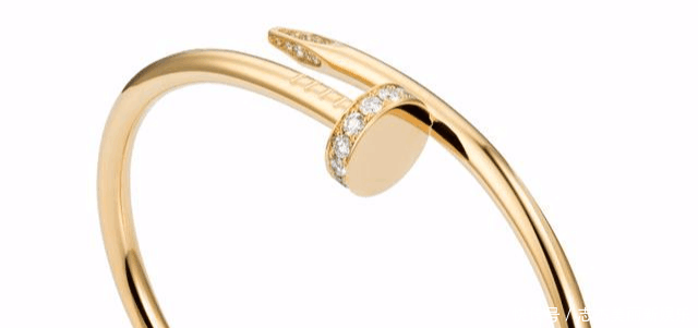 吴千语香港半山豪宅宴客, 戴9万卡地亚手镯下