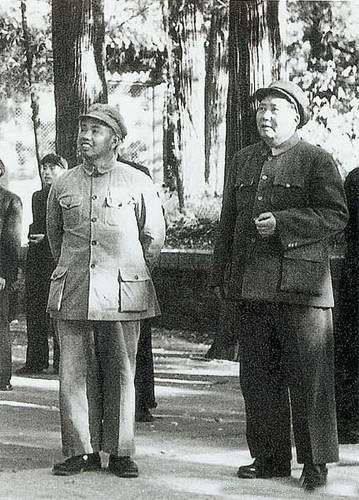 他是开国上将, 一生忠于毛主席, 历来瞧不起张春