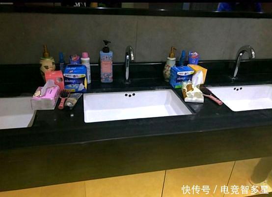 英雄联盟:OMG新基地科技感爆棚,网友:真的不