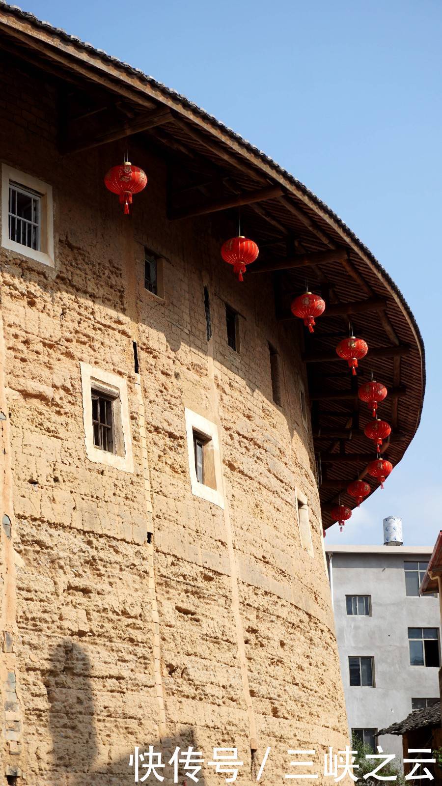 中国古建筑的一朵奇葩，福建永定土楼，神奇的山区民居冬暖夏凉