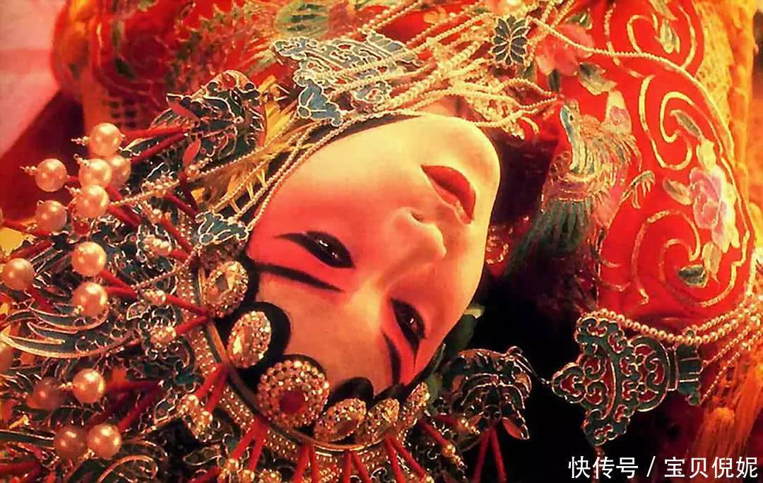 霸王别姬能成为经典,这位没露脸的演员功不可没,张国荣该谢谢他