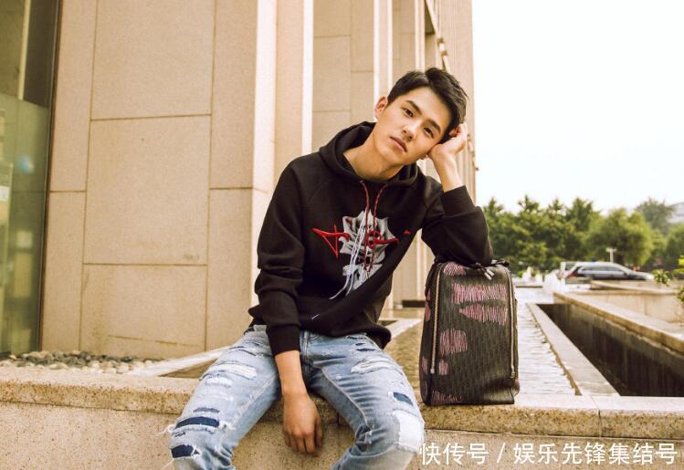刘昊然如今大火与4个因素有关,家境和外形都不