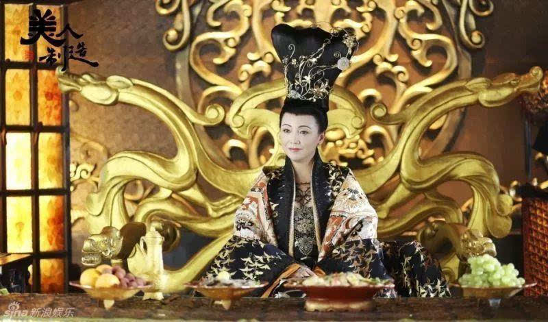吴谨言刘诗诗佘诗曼造型被网友玩坏！秦岚竟亲自认证撞型小猪佩奇