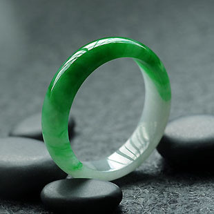 绿加黄的翡翠手镯好不好 t0150068660334a6d2d.jpg?size=310x310