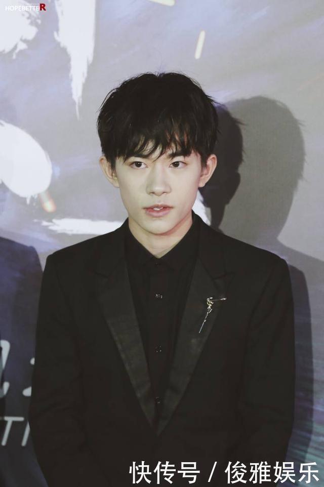 易烊千玺写情书勉励粉丝!句句真挚大展文采!