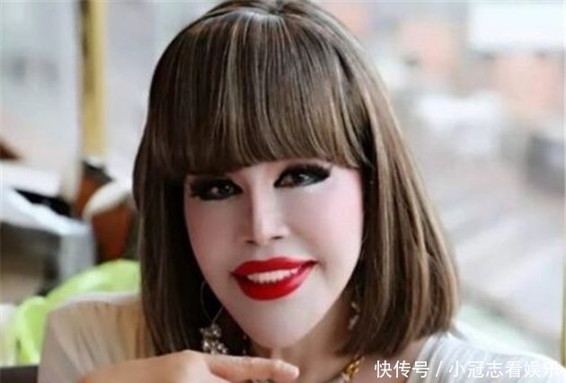 81岁富豪奶奶整容成18岁少女,卸妆水划过脸颊