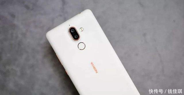 性价比超值!诺基亚7Plus国行白色版开卖,价格2