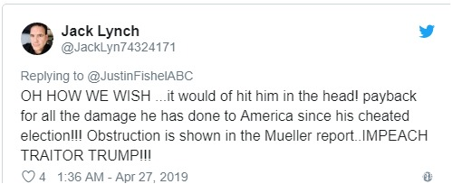 现场直击!特朗普正准备演讲 台下突然飞来一部