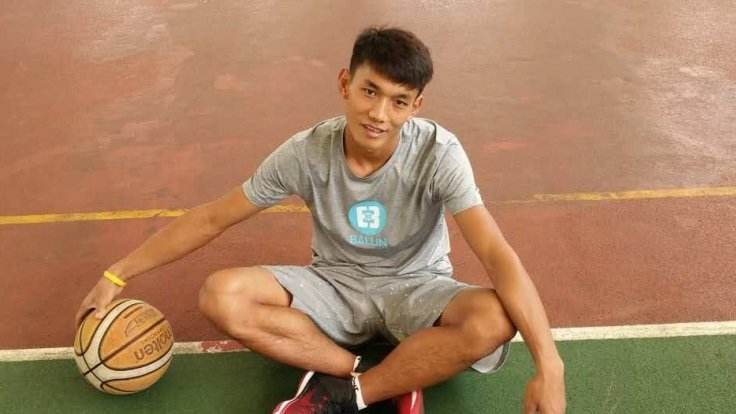 扣篮冠军cba草根进宏