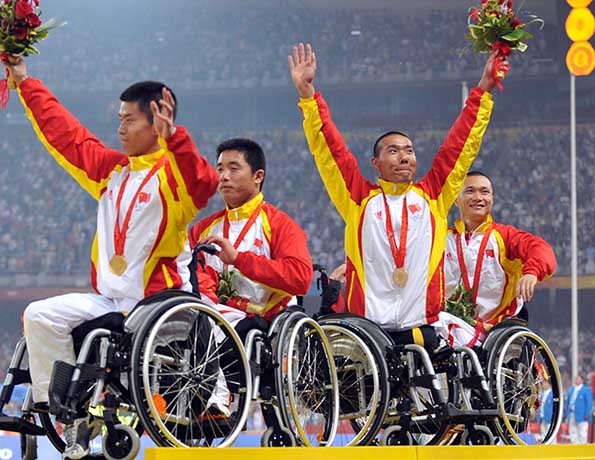 2008年9月8日,残奥会田径男子4x100米t53/54决赛,中国队轻松夺金.