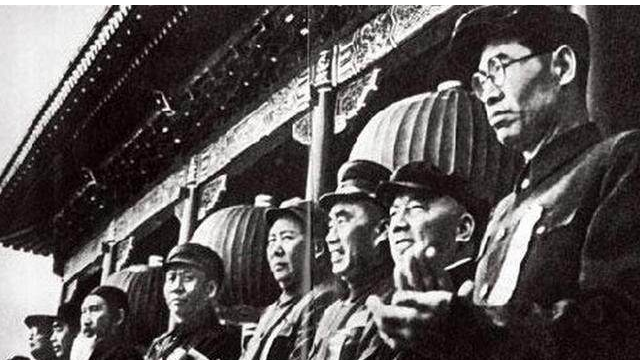 他是辽沈战役的大功臣,地位仅次于毛主席,位居国家副主席,为什