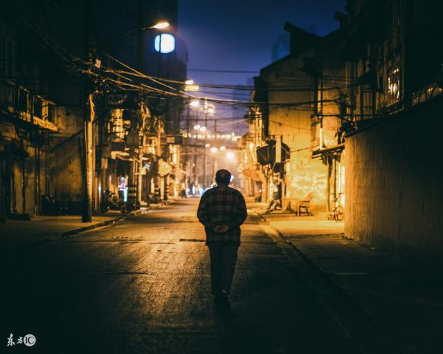 十首适合失恋疗伤的歌曲:初识不知曲中意,再听