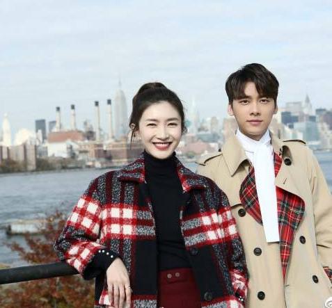 演员江疏影连任两年跨年演唱会主持人,出尽风