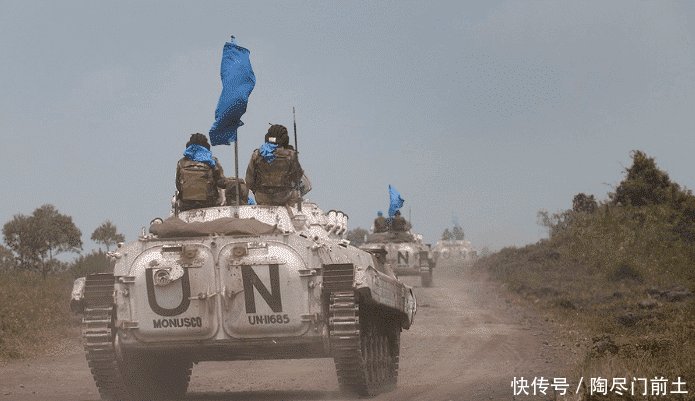 中国军队与刚果武装猛烈交火, 运输机连夜投送