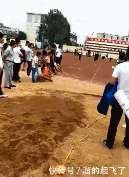 遇到女生?这帅哥套路,女生都学着点!就是骚我喜欢图片