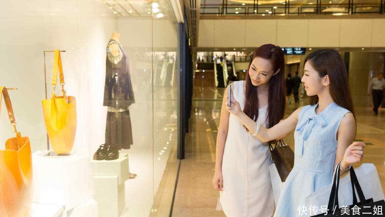 巴黎不是旅游胜地,它是中国游客团的菜市场:奢侈品如白菜