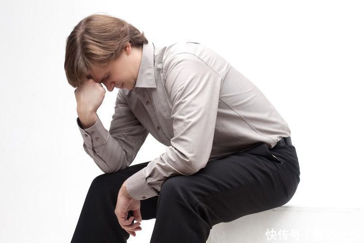 结婚找我借10万,我从银行借给他,两年后老婆要