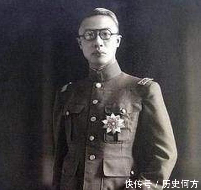 清朝百多年的一件悬案,在末代皇帝溥仪逛故宫