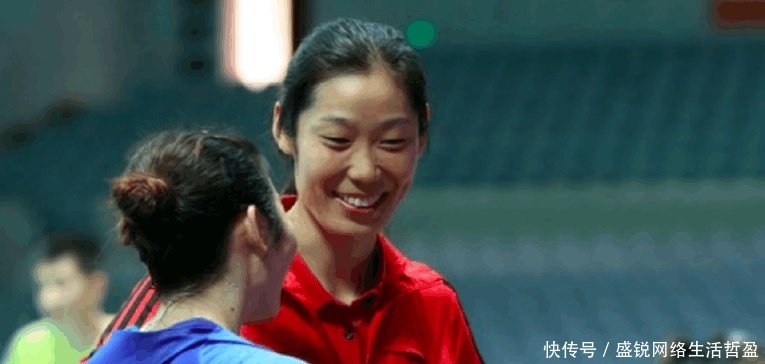 中国女排她遭广泛批评, 上场球都没摸到, 球迷怒