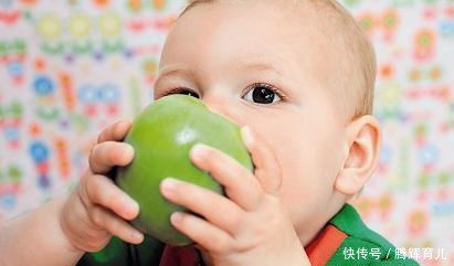 这5种水果, 宝宝2岁之前别吃!