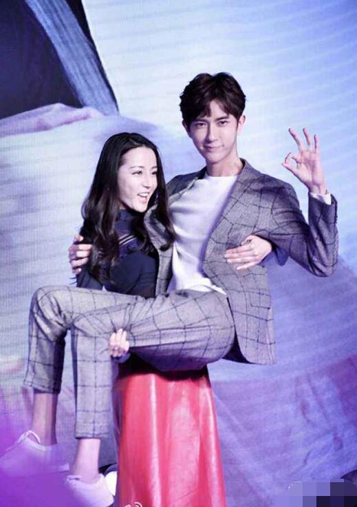 迪丽热巴过生日,仅3个明星送祝福,绯闻男友现