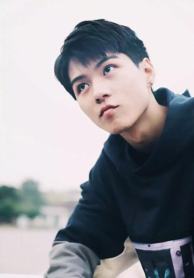 《青春》《以团》播出过半,《创造营2019》能