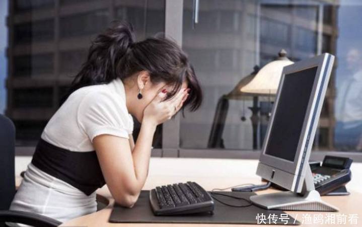 婆婆将拆迁款全给小叔子,我为买房努力攒钱,一查余额我欲哭无泪