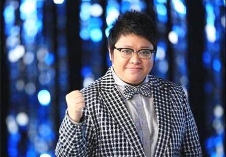 韩红公开明星募捐名单,这两个明星只捐200元,