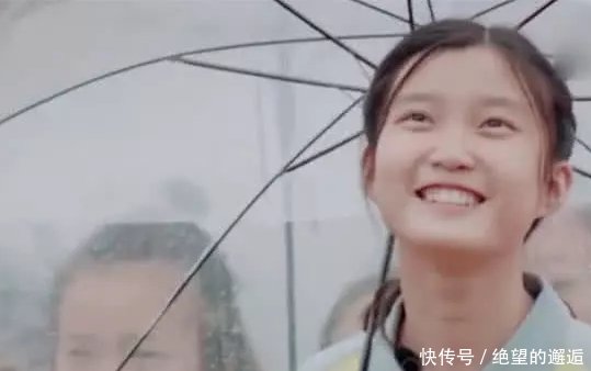 少年说:男孩毕业前告白校花同桌,女孩回应:可以