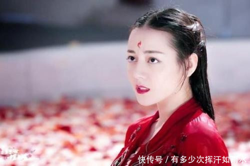 古装女星穿红衣,李沁霸气十足,刘亦菲仙气十足
