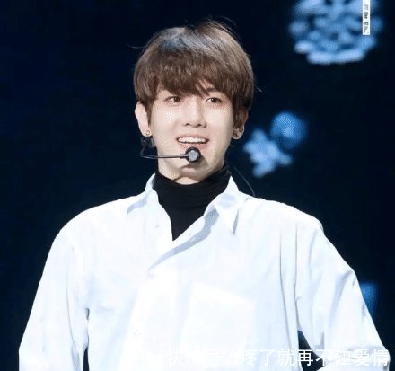 EXO边伯贤公开怒怼黄牛, 被曝和金泰妍分手内