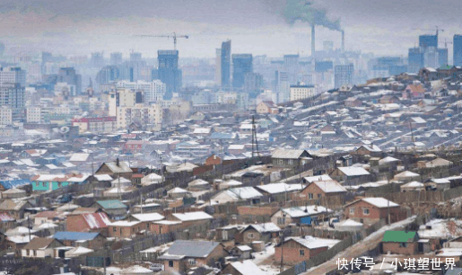 看完外蒙古首都和内蒙古的第一大城市比较，差距明显，你认为呢