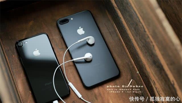 为什么苹果、华为纷纷取消耳机孔?网友的评论