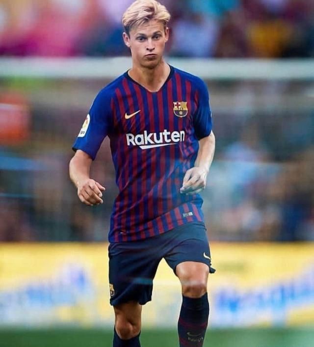 巴萨真情攻势收获成效,德容愿意去巴萨和梅西