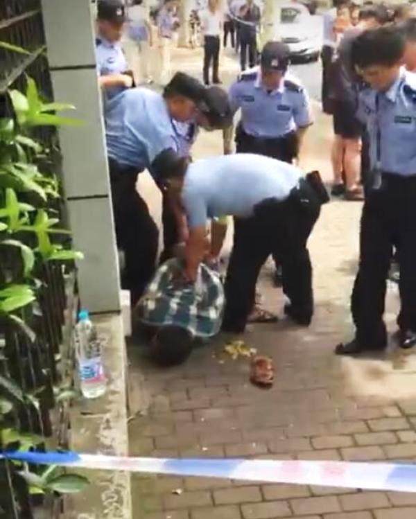 上海持刀砍杀学生的暴徒黄一川,你为何要伤害