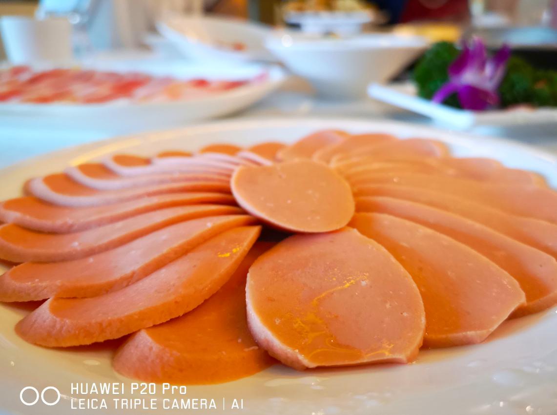 奥黛丽赫本的心灵治愈秘诀,让华为P20 Pro镜头下的美食拯救不开