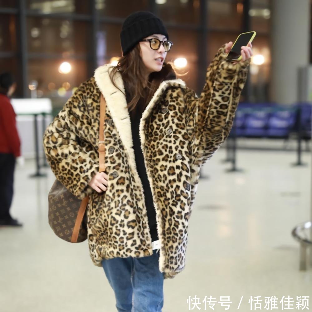 冬天绝对不要露脚踝, 像钟楚曦一样裤子包住靴