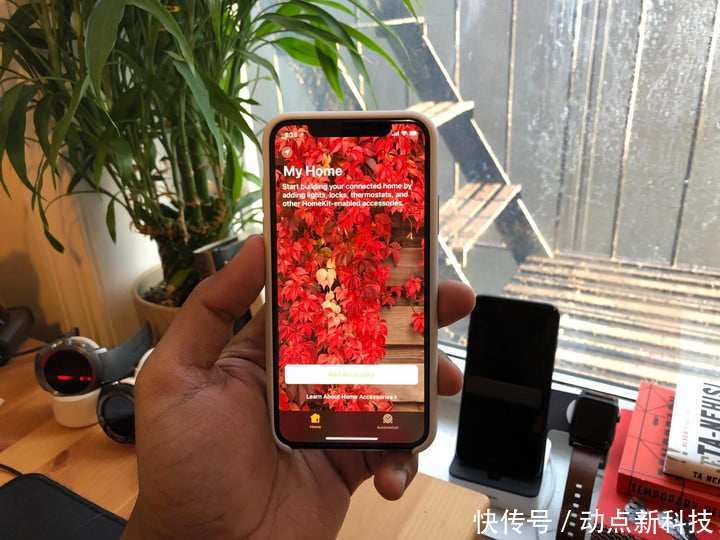 iPhone X对比最新款LGG7 ThinQ手机,谁会是赢