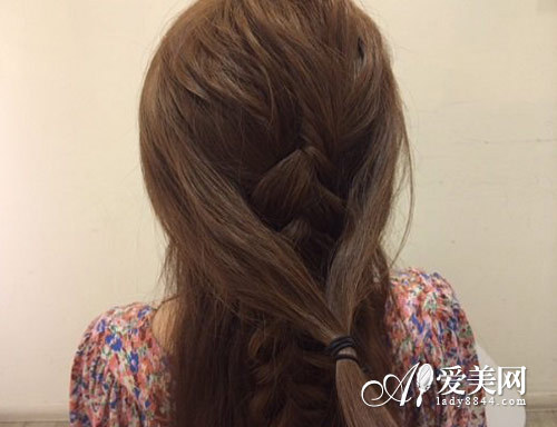 侧边卷发编发教程七步骤快速上手_360问答