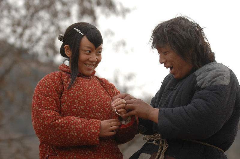 娱乐圈女神在电影中的村姑形象,反差太大,你能认出几个?