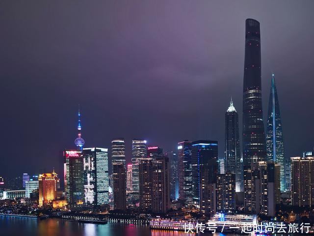 中国唯一一个GDP破3万亿的城市,超越日本东京还要多久?