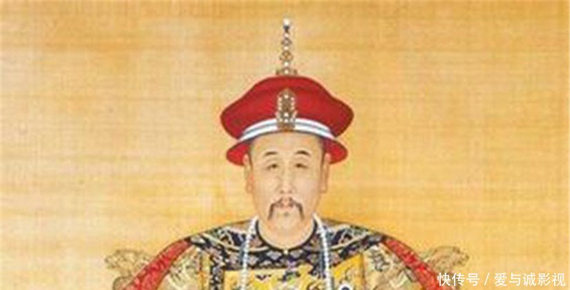 一品官员告老还乡,太穷拉几箱砖撑脸面,乾隆换