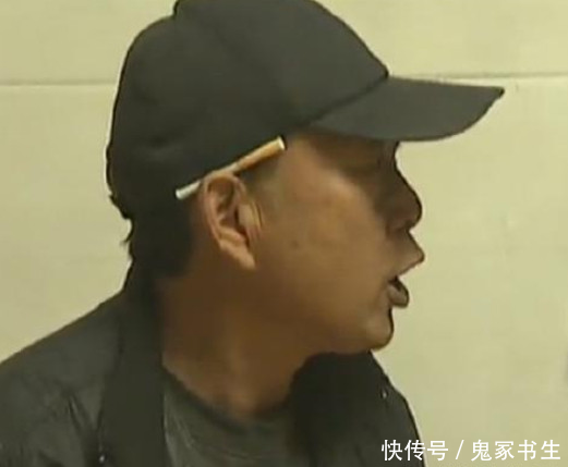 64岁大爷网恋22岁女大学生,女子多次怀孕,大爷称:骗了一百万!