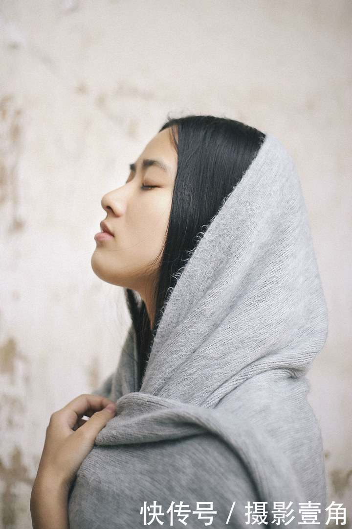 人像摄影:侧脸很美的女孩,一定很美