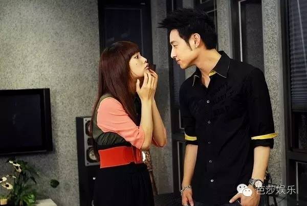 杨丞琳贺军翔婚纱照_杨丞琳贺军翔婚纱照(3)