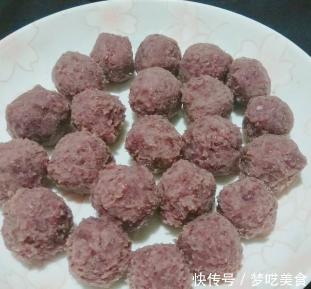 怎么做红豆沙馅料 t017bd8fe96ec9bd215.jpg