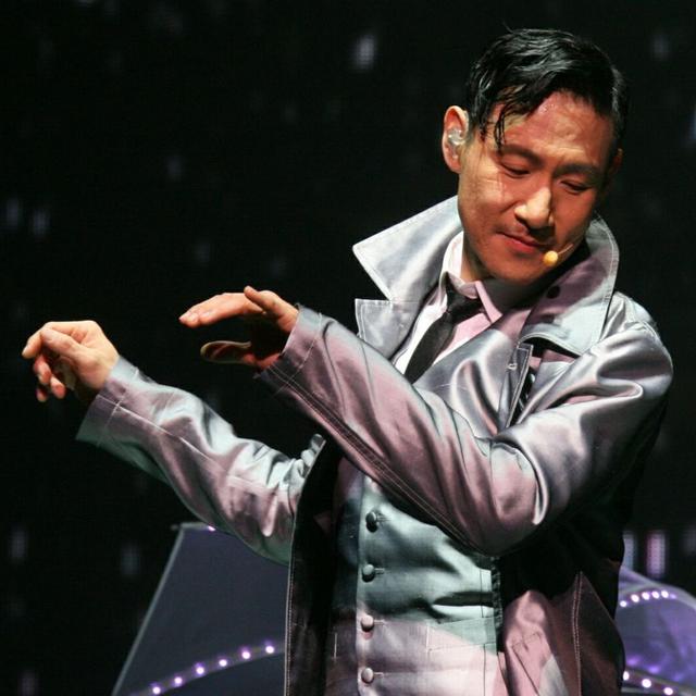 汪峰叫板56岁张学友?二人同时开演唱会,汪峰票