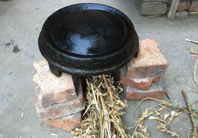 农村奶奶鏊子烙手抓饼,到底放了什么?10张饼被