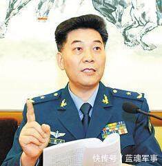 中国现役空军上将一览表其中一位是军委副主席
